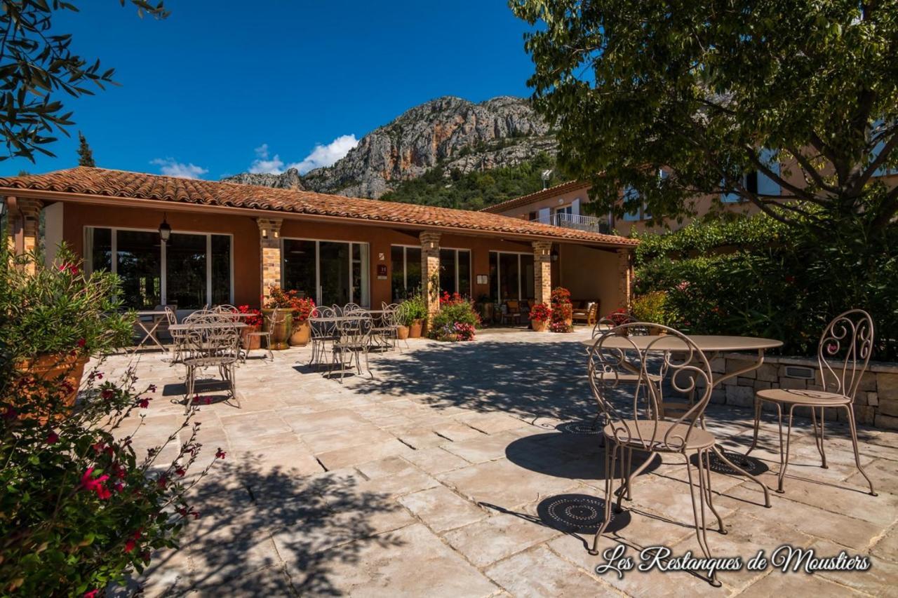 Hotel Les Restanques De Moustiers Zewnętrze zdjęcie