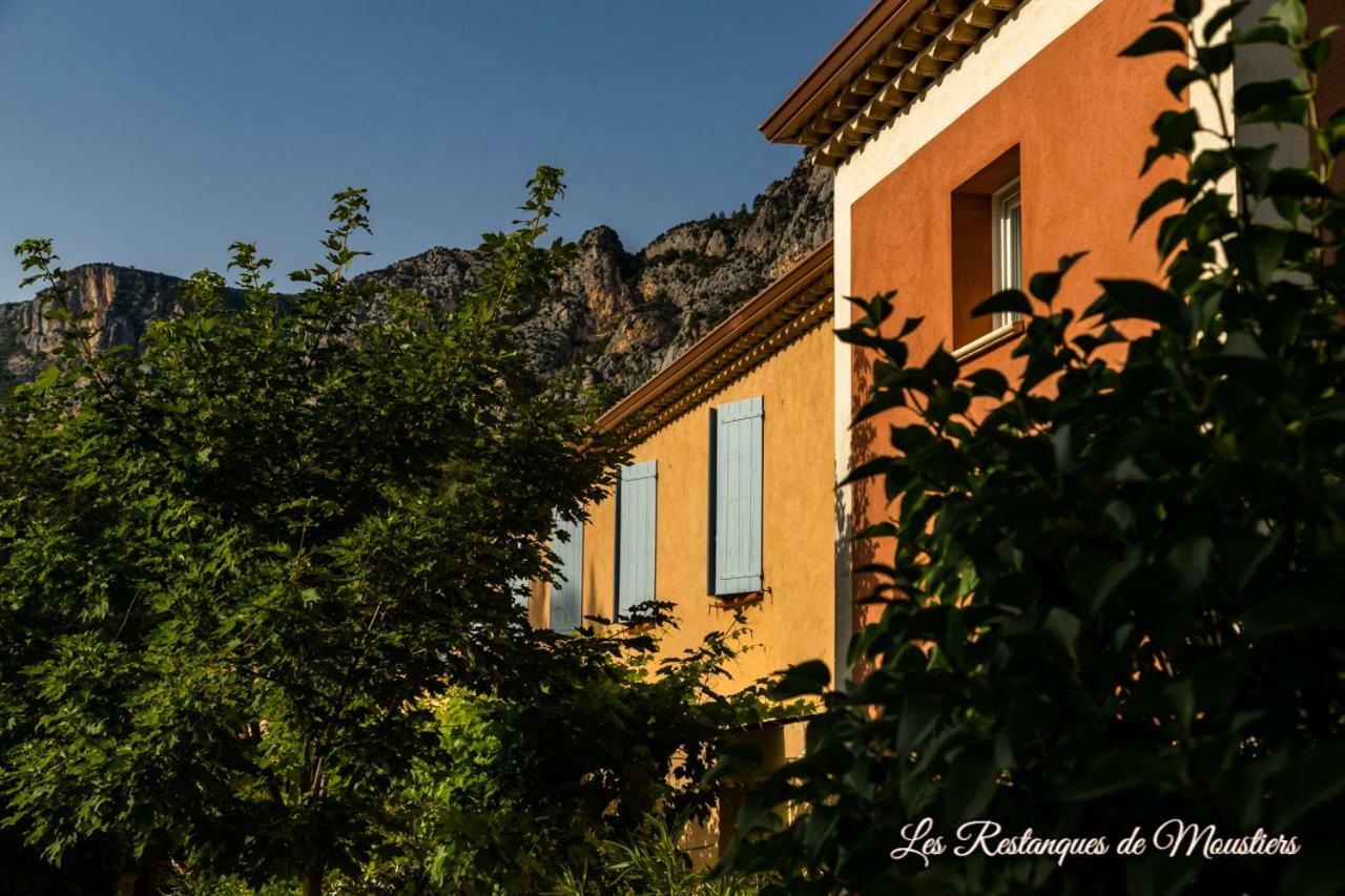 Hotel Les Restanques De Moustiers Zewnętrze zdjęcie